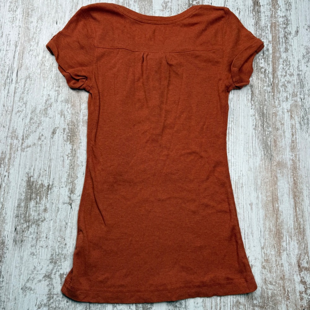 VTG Y2K Mudd Rust Orange Fitted Ribbed Henley Short Sleeve Button Top Medium - Picture 3 of 8